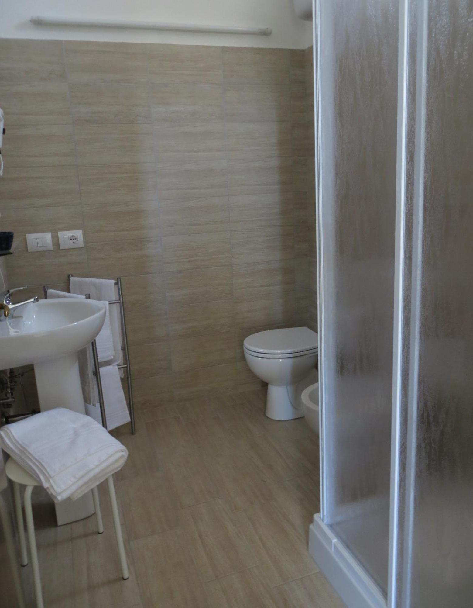 5 Rooms Affittacamere Civitavecchia Zimmer foto