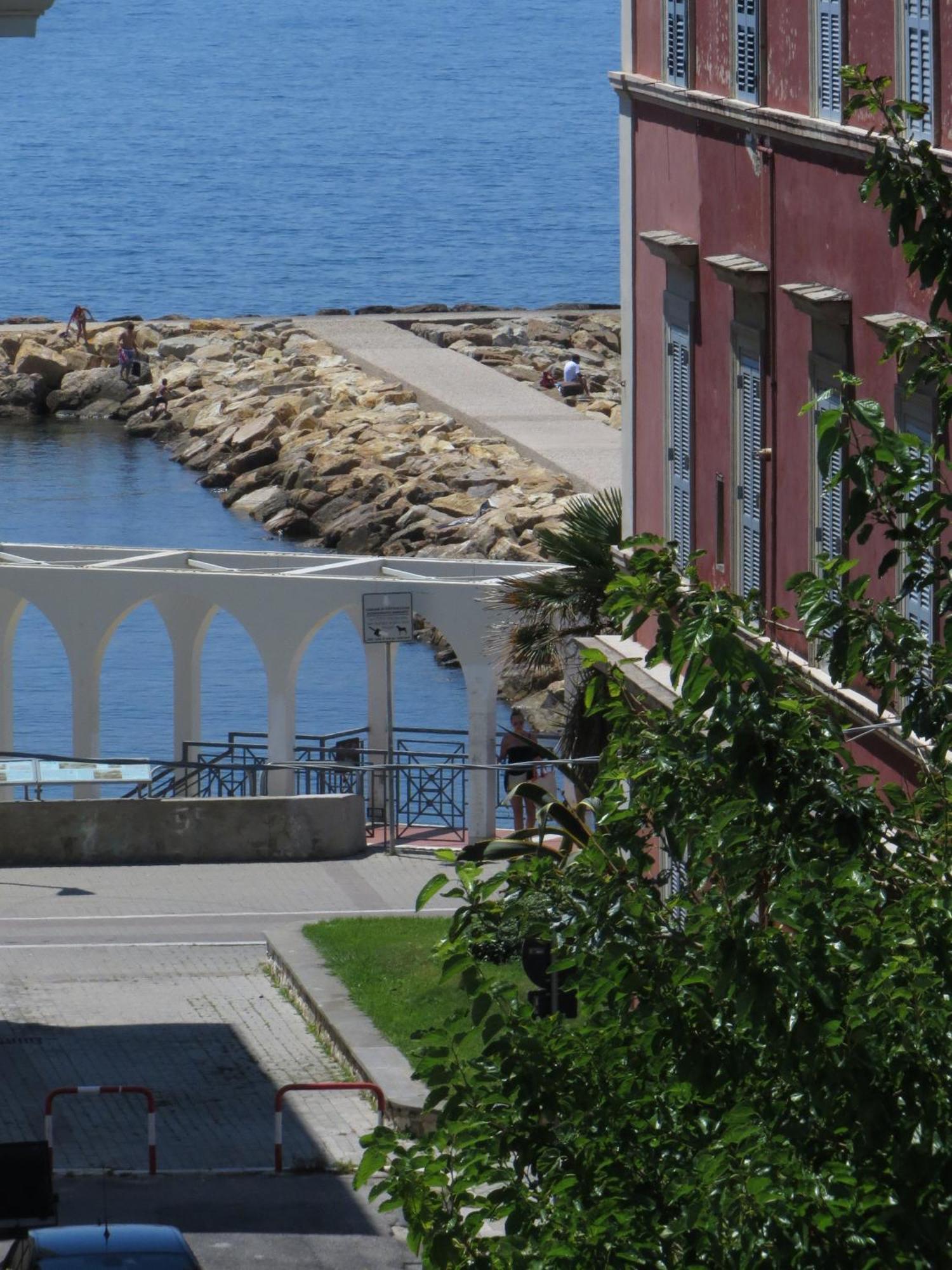 5 Rooms Affittacamere Civitavecchia Exterior foto